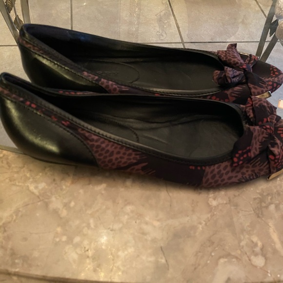 Burberry flats size 38 - Picture 2 of 2